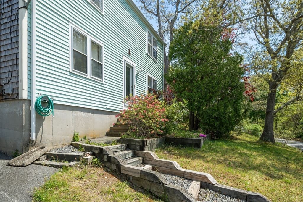 Single Family Residence at 64 Winthrop Rd, Plymouth MA 02360, Plymouth, photo 17 of 41