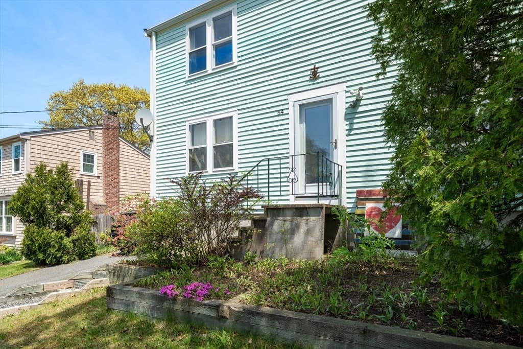 Single Family Residence at 64 Winthrop Rd, Plymouth MA 02360, Plymouth, photo 18 of 41