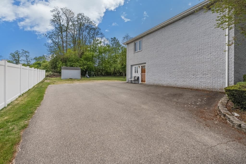 394 Lees River Ave, Somerset MA 02725 photo 7