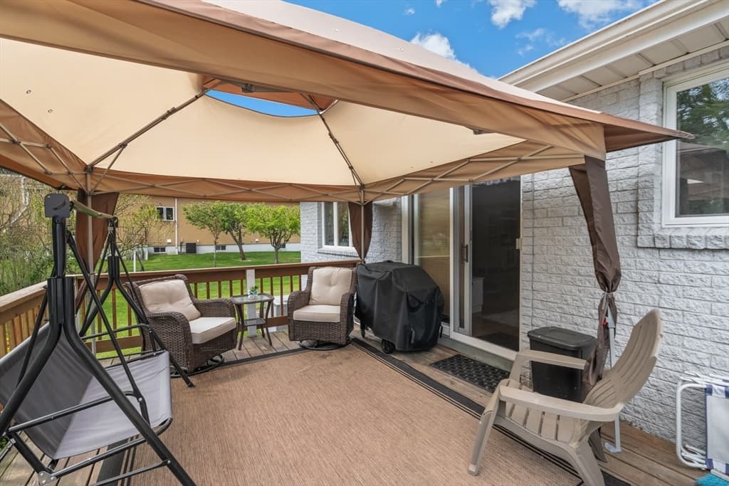 394 Lees River Ave, Somerset MA 02725 photo 5