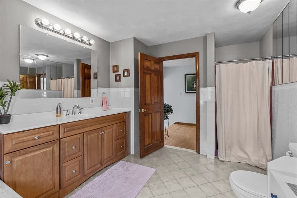 394 Lees River Ave, Somerset MA 02725 photo 24