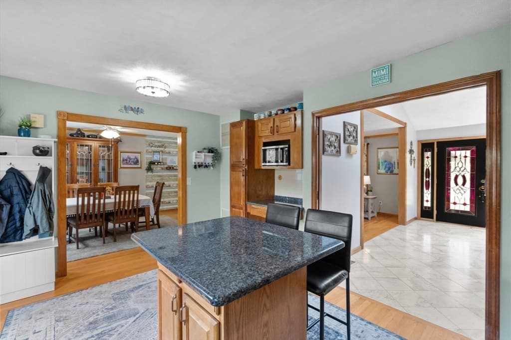 394 Lees River Ave, Somerset MA 02725 photo 11