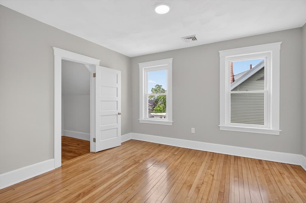 28 Greendale Ave, Worcester MA 01606 photo 25