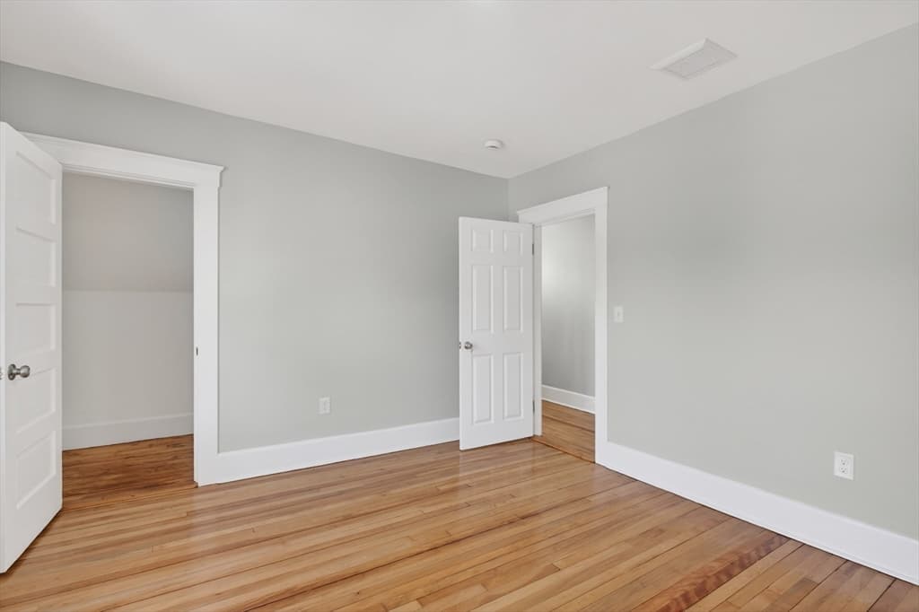 28 Greendale Ave, Worcester MA 01606 photo 21