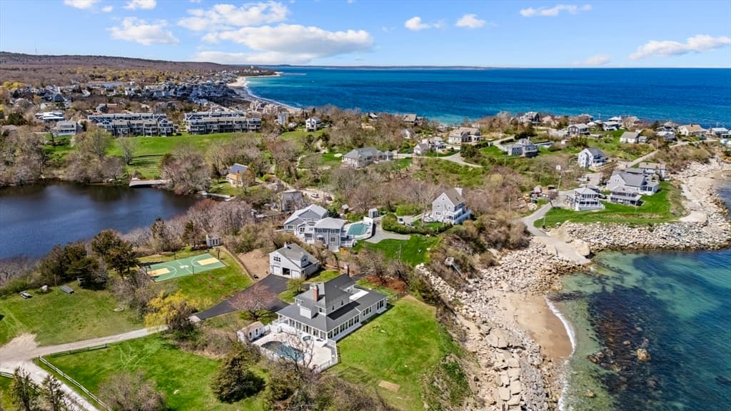 141 Stage Point Rd, Plymouth MA 02360