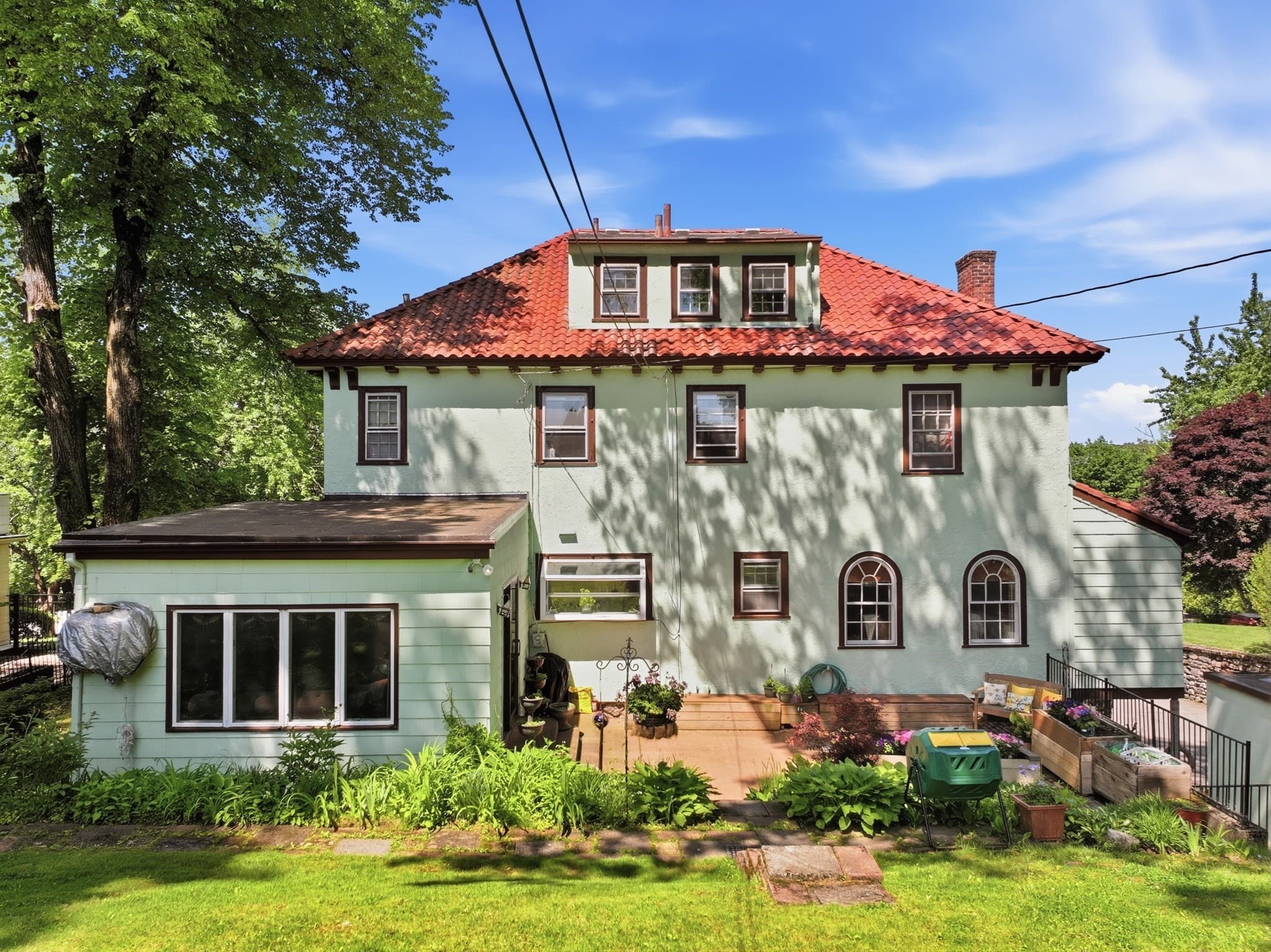 Single Family Residence at 32 Terrace Dr, Worcester MA 01609, Worcester, photo 3 of 42