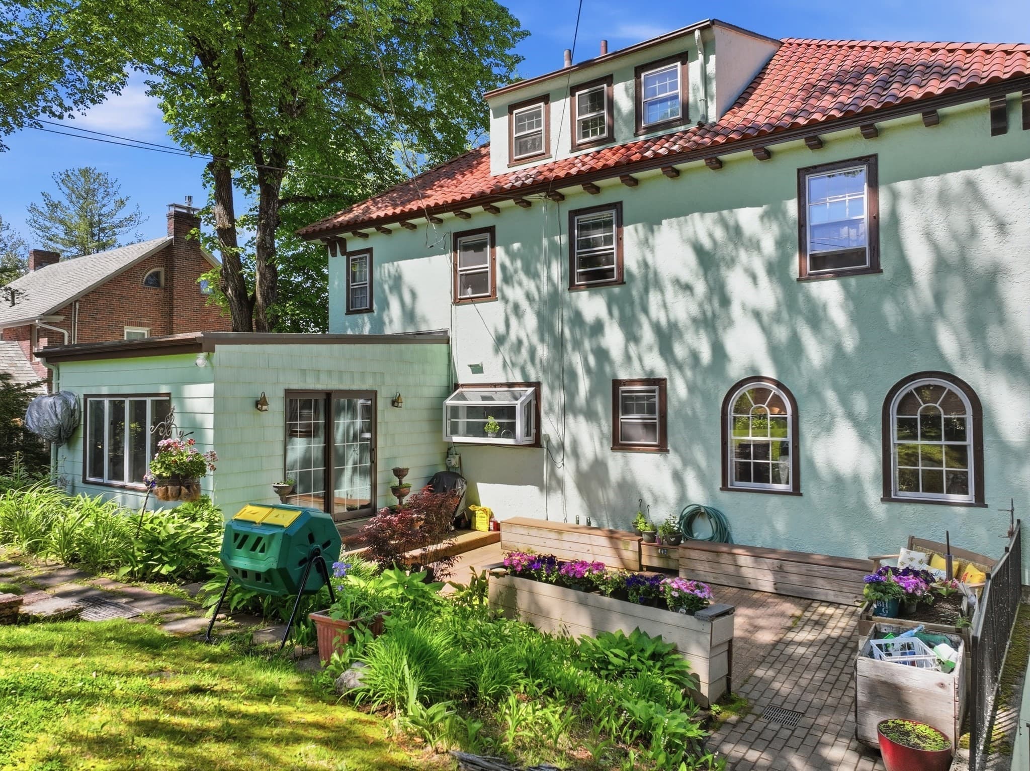 Single Family Residence at 32 Terrace Dr, Worcester MA 01609, Worcester, photo 32 of 42