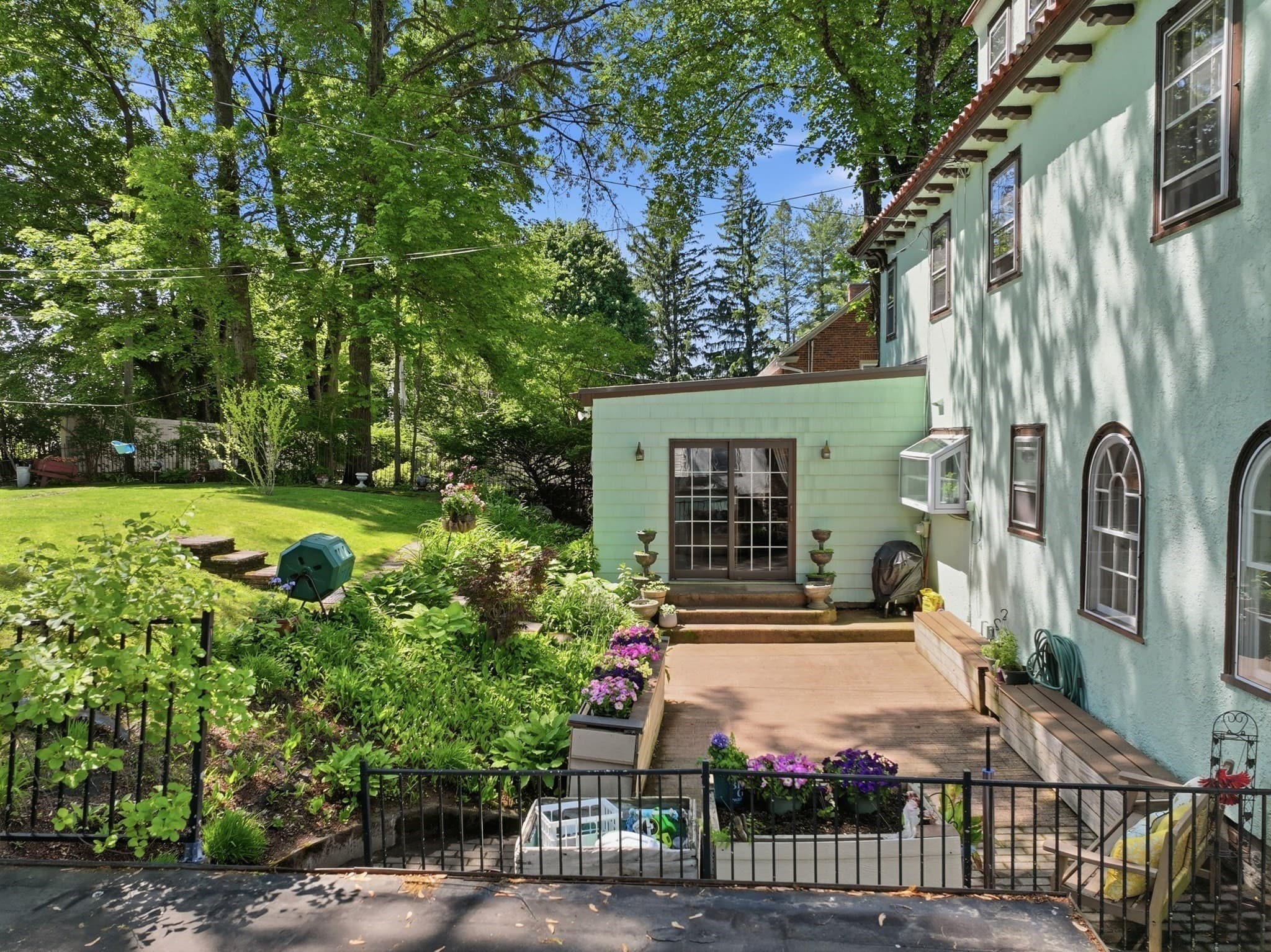 Single Family Residence at 32 Terrace Dr, Worcester MA 01609, Worcester, photo 33 of 42
