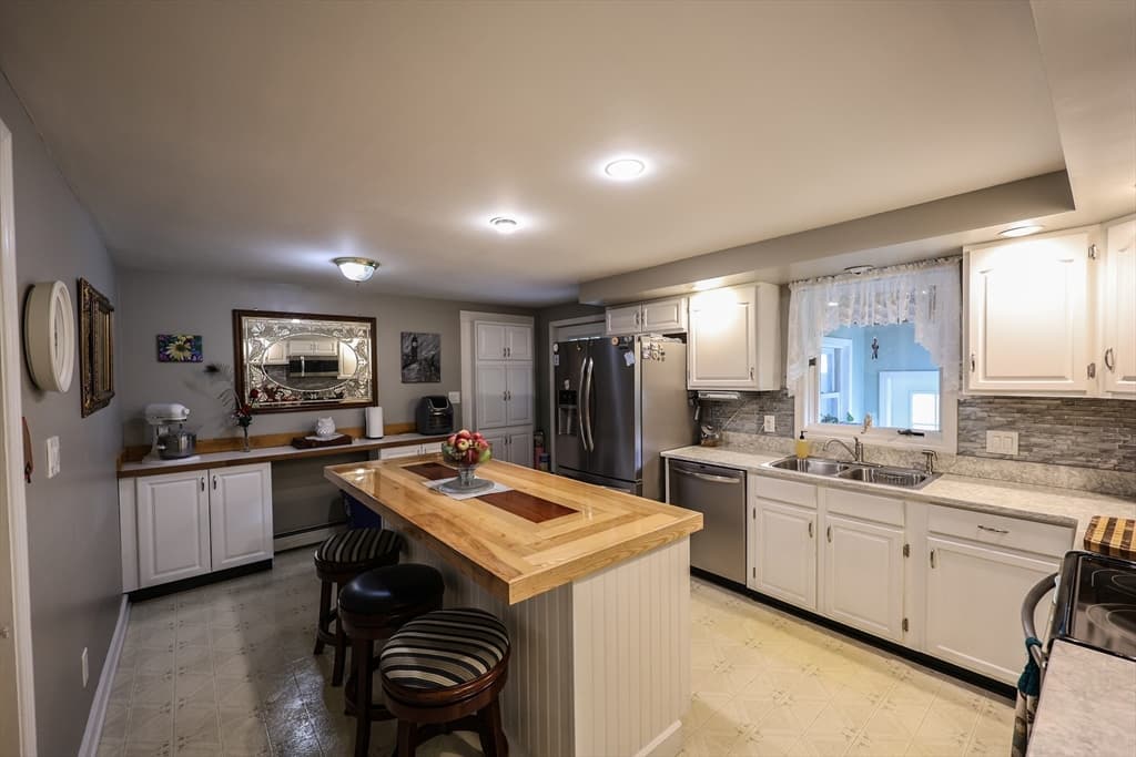 Single Family Residence at 167 South Shelburne Rd., Greenfield MA 01301, Greenfield, photo 13 of 42