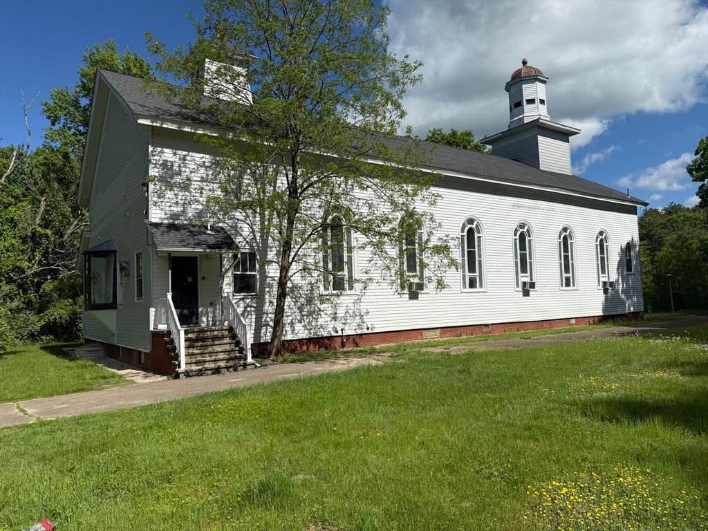 18 Depot St., Belchertown MA 01007