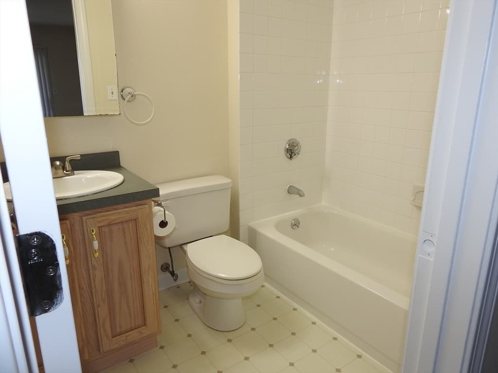 800 Bearses Way, Barnstable MA 02601 photo 10