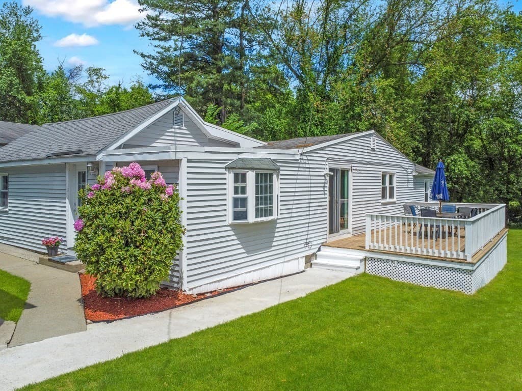 Single Family Residence at 173 Forest St, Methuen MA 01844, Methuen, photo 3 of 35