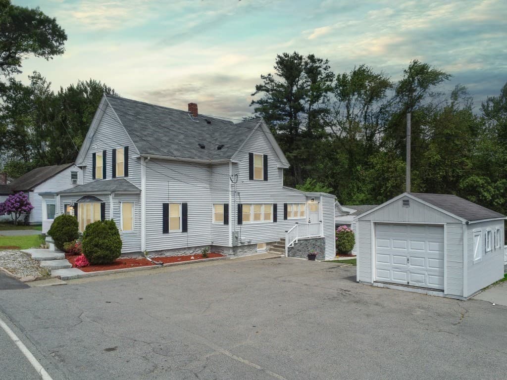 Single Family Residence at 173 Forest St, Methuen MA 01844, Methuen, photo 4 of 35