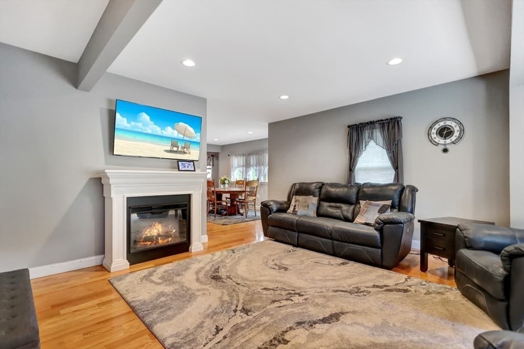 Single Family Residence at 173 Forest St, Methuen MA 01844, Methuen, photo 8 of 35