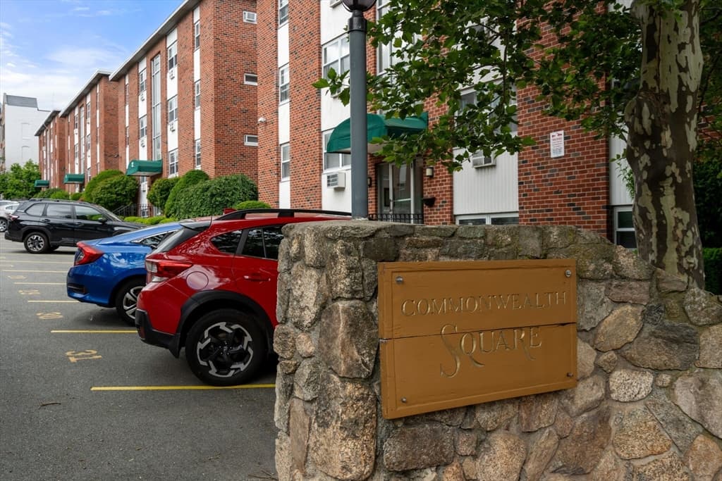 Condominium at 14 Commonwealth Court # 11, Boston MA 02135, photo 13 of 14
