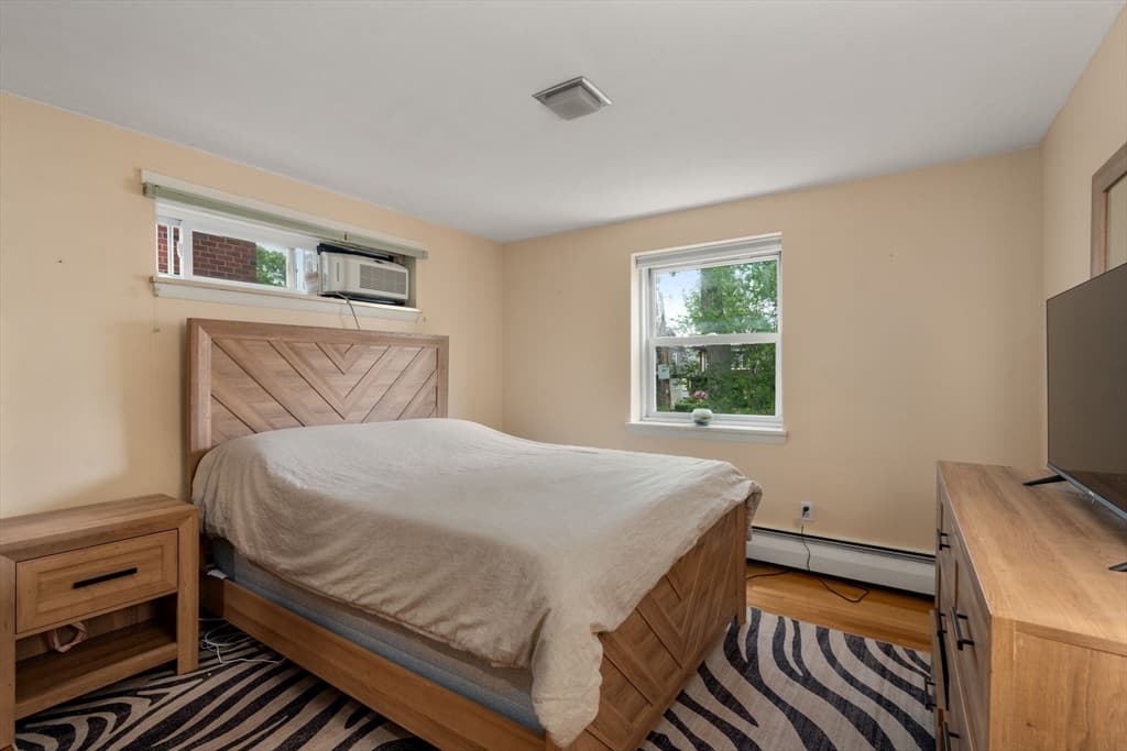 Condominium at 14 Commonwealth Court # 11, Boston MA 02135, photo 8 of 14