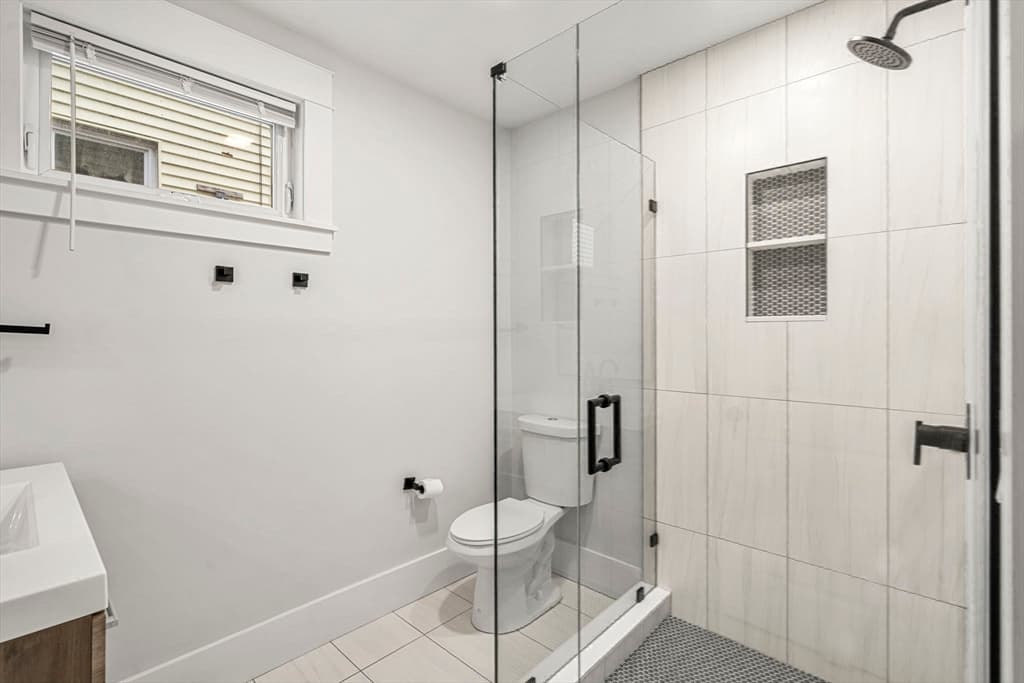 Condominium at 50 Cottage St # 1, Chelsea MA 02150, Chelsea, photo 23 of 40