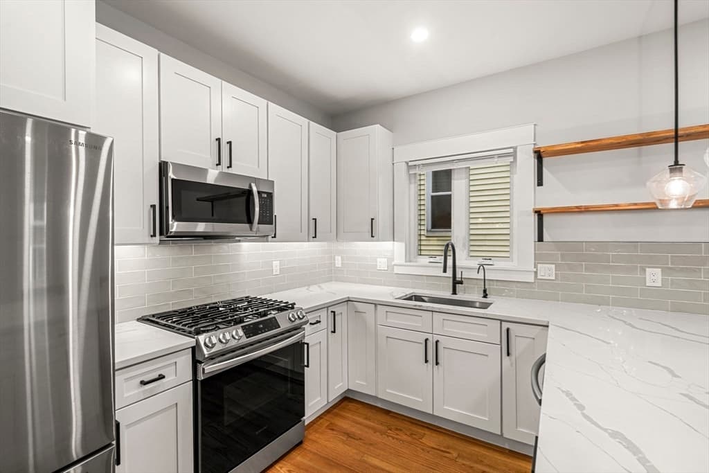 Condominium at 50 Cottage St # 1, Chelsea MA 02150, Chelsea, photo 6 of 40