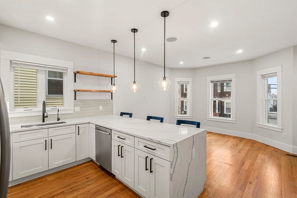 Condominium at 50 Cottage St # 1, Chelsea MA 02150, Chelsea, photo 7 of 40