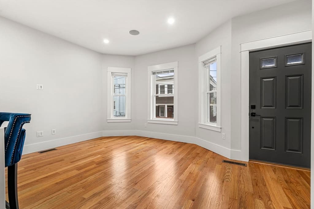 Condominium at 50 Cottage St # 1, Chelsea MA 02150, Chelsea, photo 3 of 40