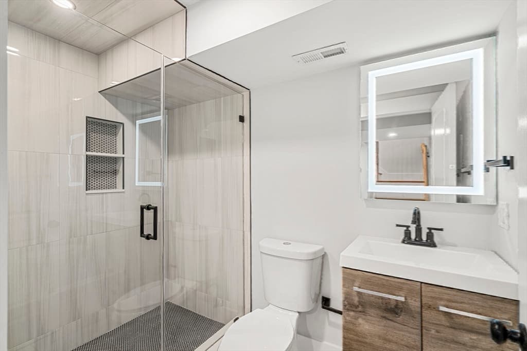Condominium at 50 Cottage St # 1, Chelsea MA 02150, Chelsea, photo 32 of 40