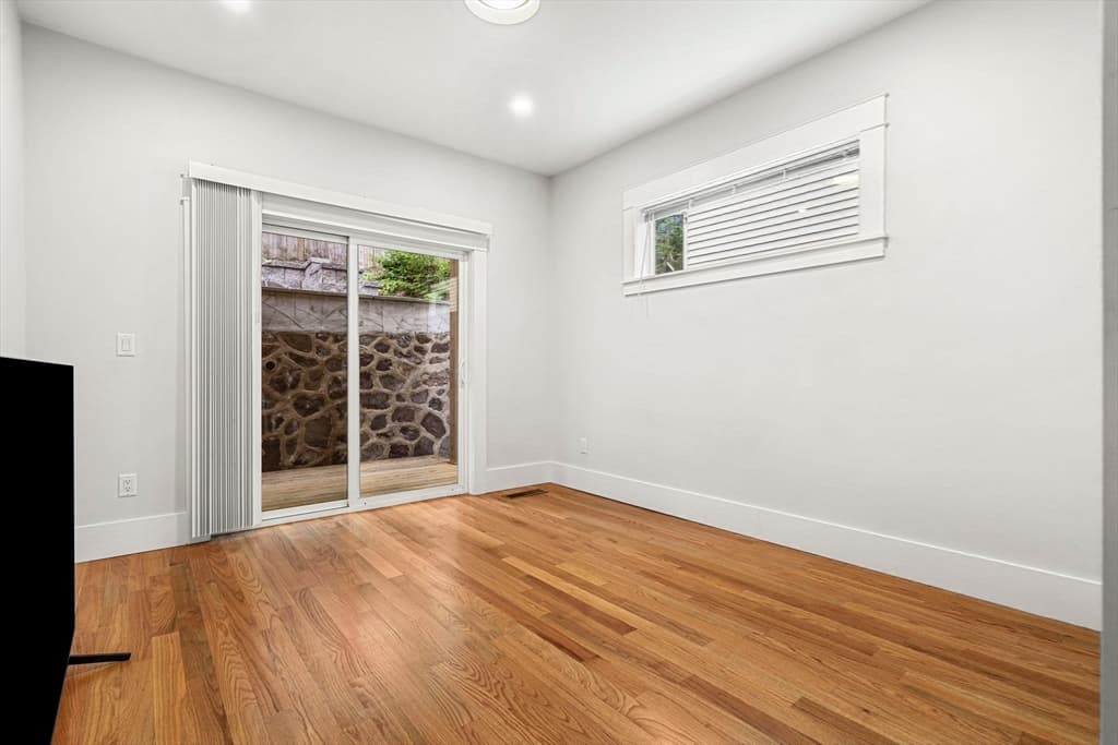 Condominium at 50 Cottage St # 1, Chelsea MA 02150, Chelsea, photo 14 of 40
