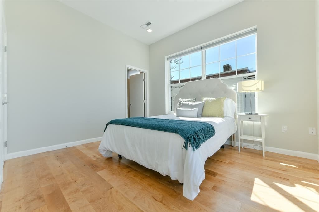 Condominium at 87 Parker St # 402, Chelsea MA 02150, Chelsea, photo 12 of 25