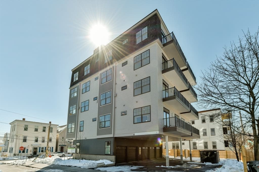 Condominium at 87 Parker St # 402, Chelsea MA 02150, Chelsea, photo 22 of 25