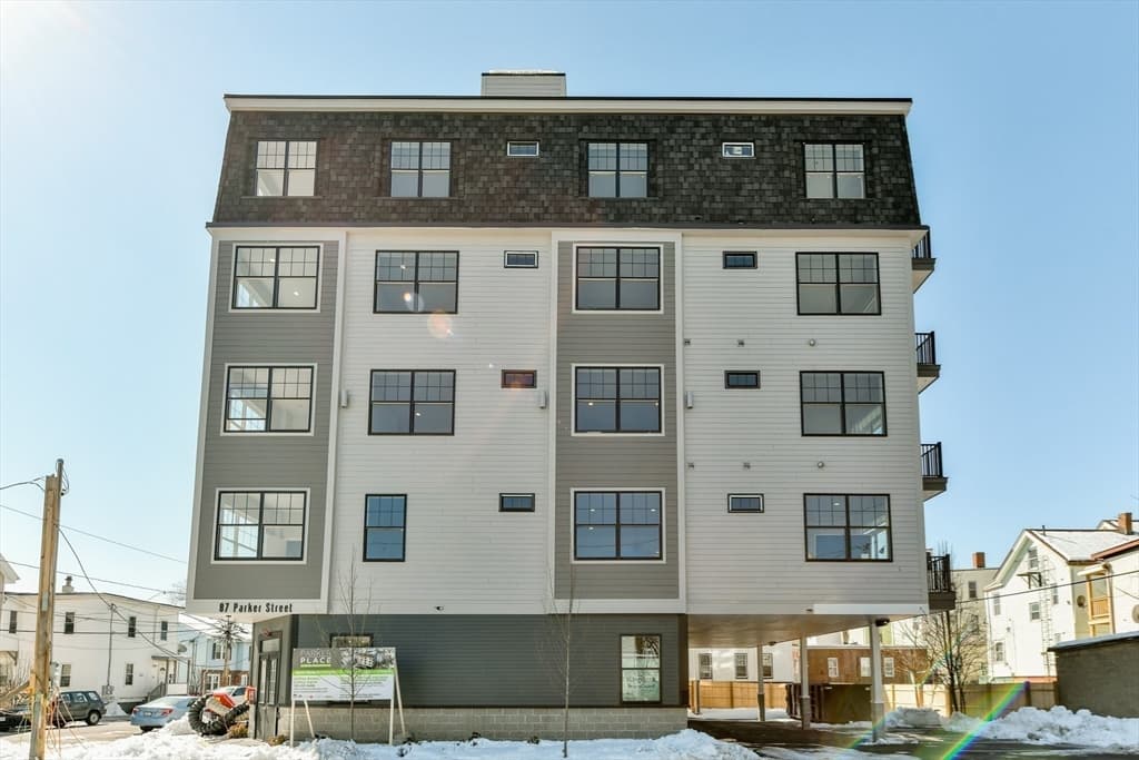 Condominium at 87 Parker St # 402, Chelsea MA 02150, Chelsea, photo 21 of 25