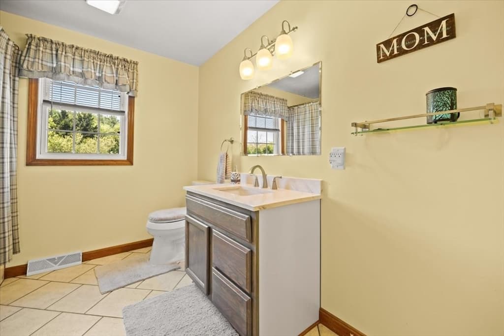 Single Family Residence at 1805 Oak Grove Dr, Dighton MA 02764, Dighton, photo 21 of 40