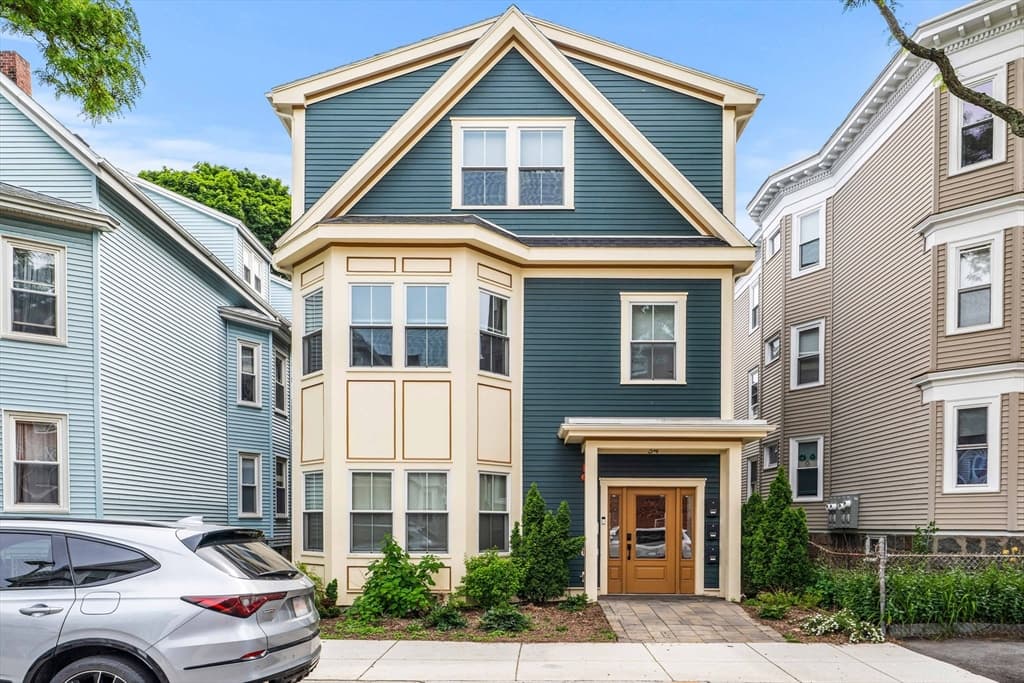 34 Dorset St # 1A, Boston MA 02125