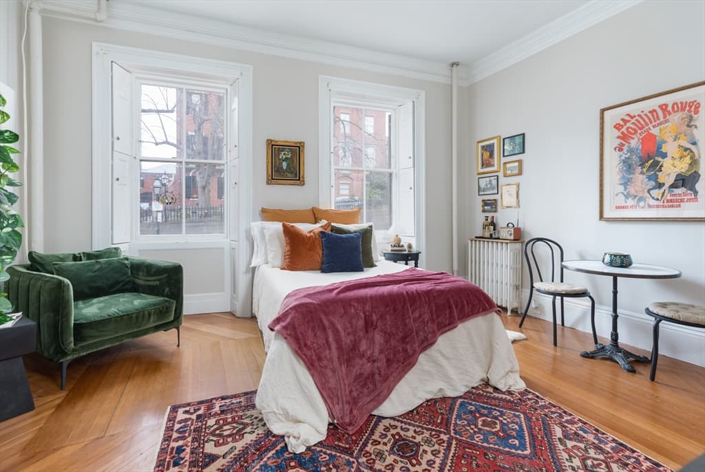 74 Mt Vernon St # 1F, Boston MA 02108
