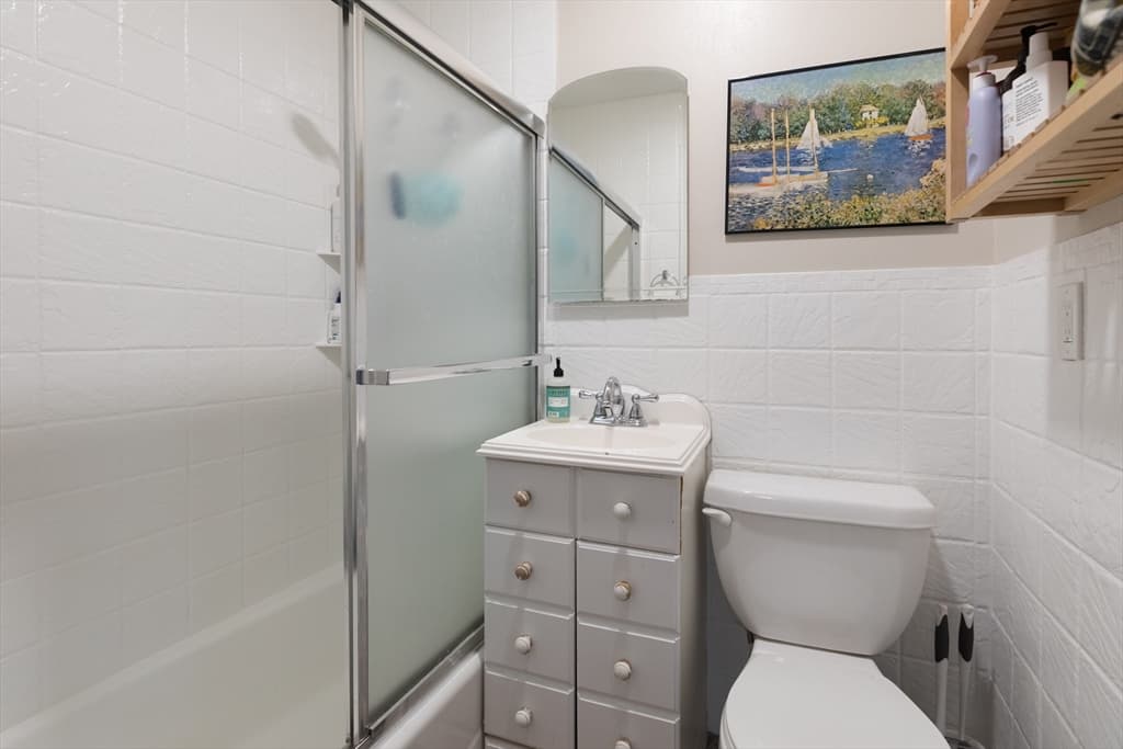 Condominium at 74 Mt Vernon St # 1F, Boston MA 02108, photo 8 of 11