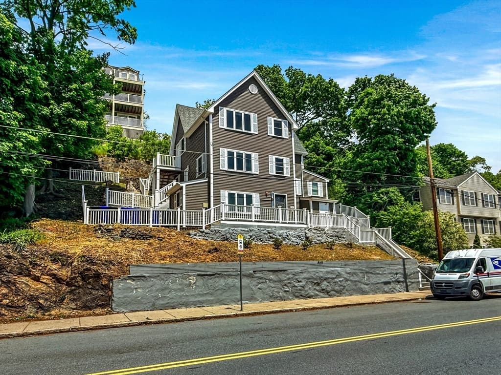 468 Salem St, Malden MA 02148