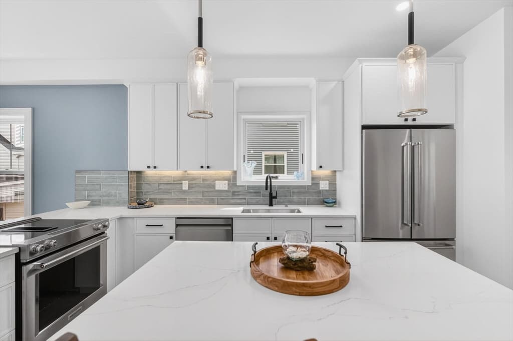 16 Northend Blvd # 7, Salisbury MA 01952 photo 3