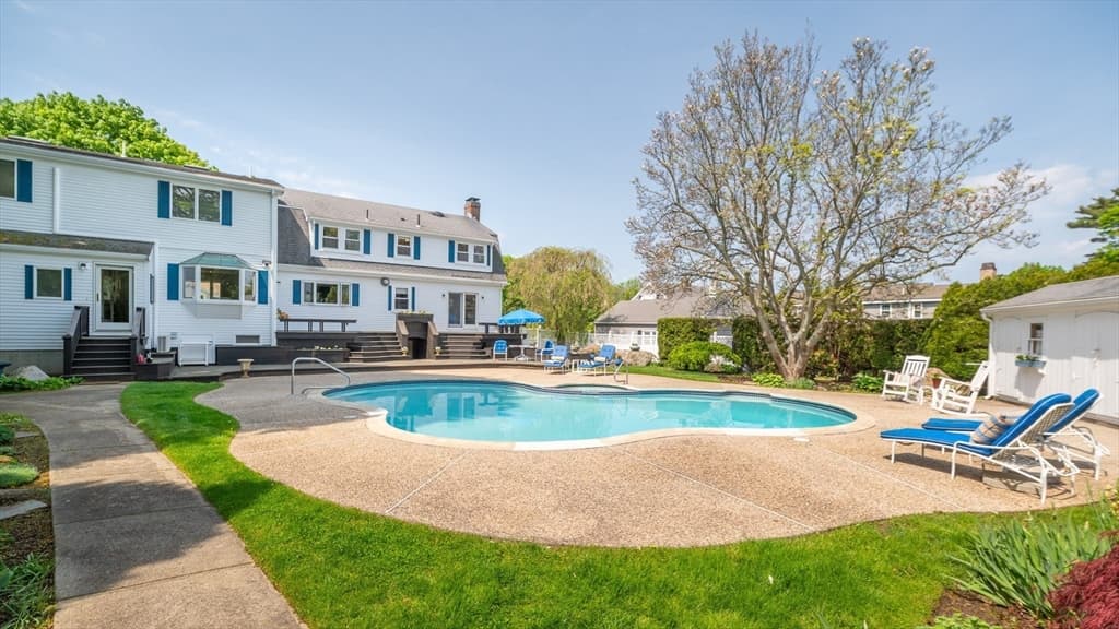 8 Atlantic Rd, Gloucester MA 01930 photo 5