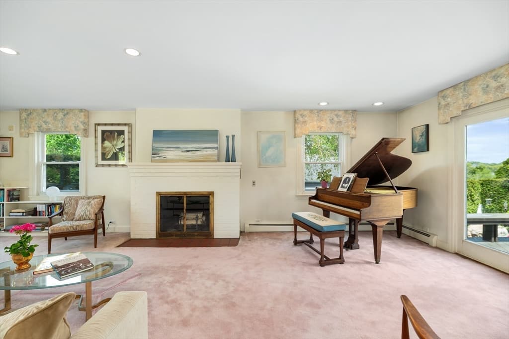 8 Atlantic Rd, Gloucester MA 01930 photo 14