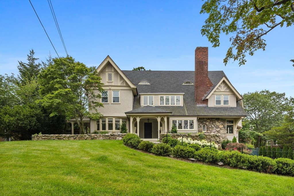476 Heath Street, Brookline MA 02467
