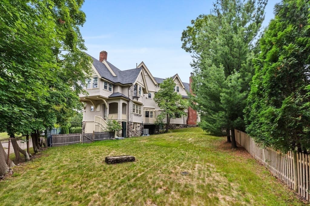 Single Family Residence at 476 Heath Street, Brookline MA 02467, Brookline, photo 4 of 39