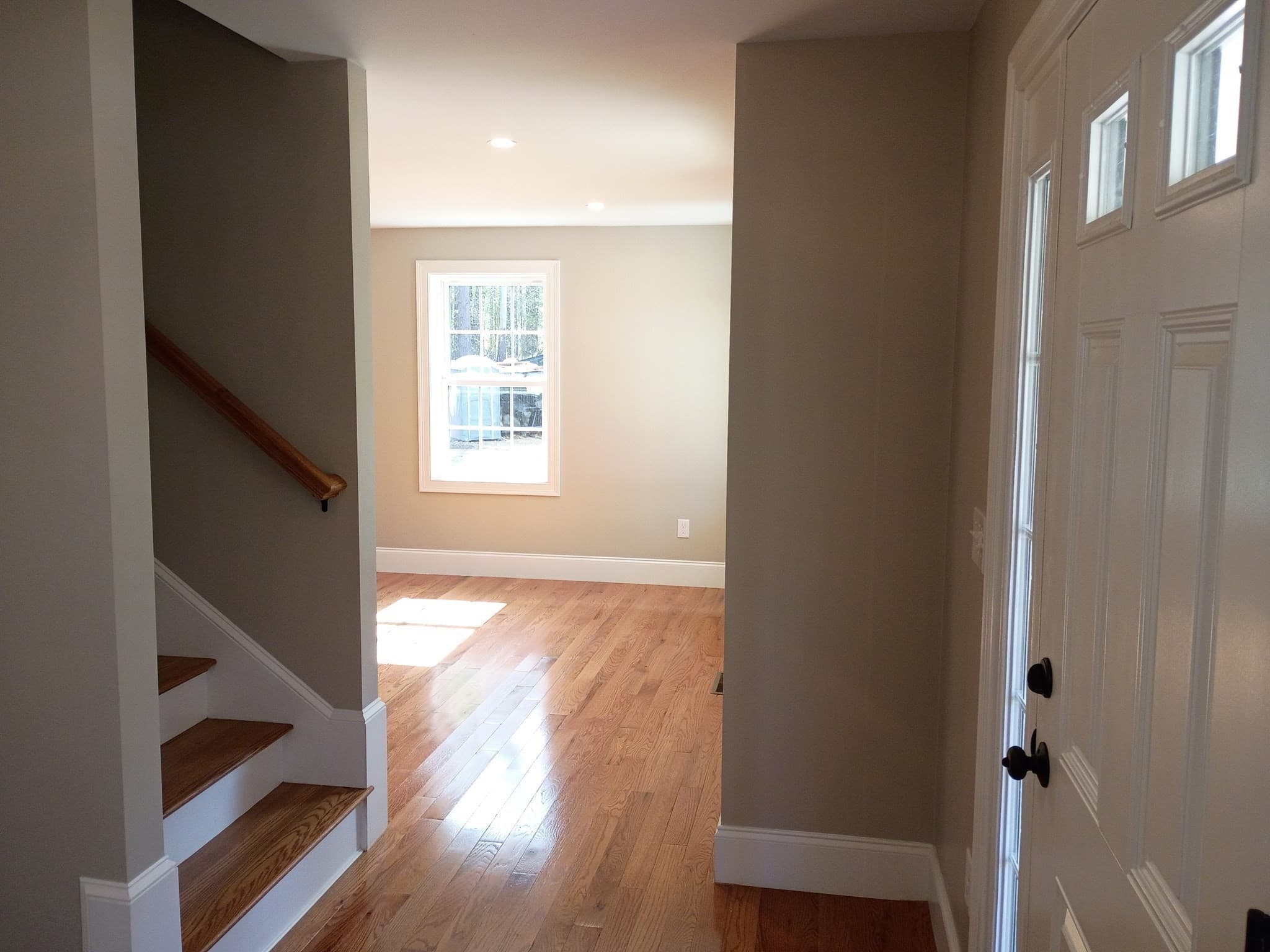 Single Family Residence at 41 Irish Lane, Rutland MA 01543, photo 5 of 27