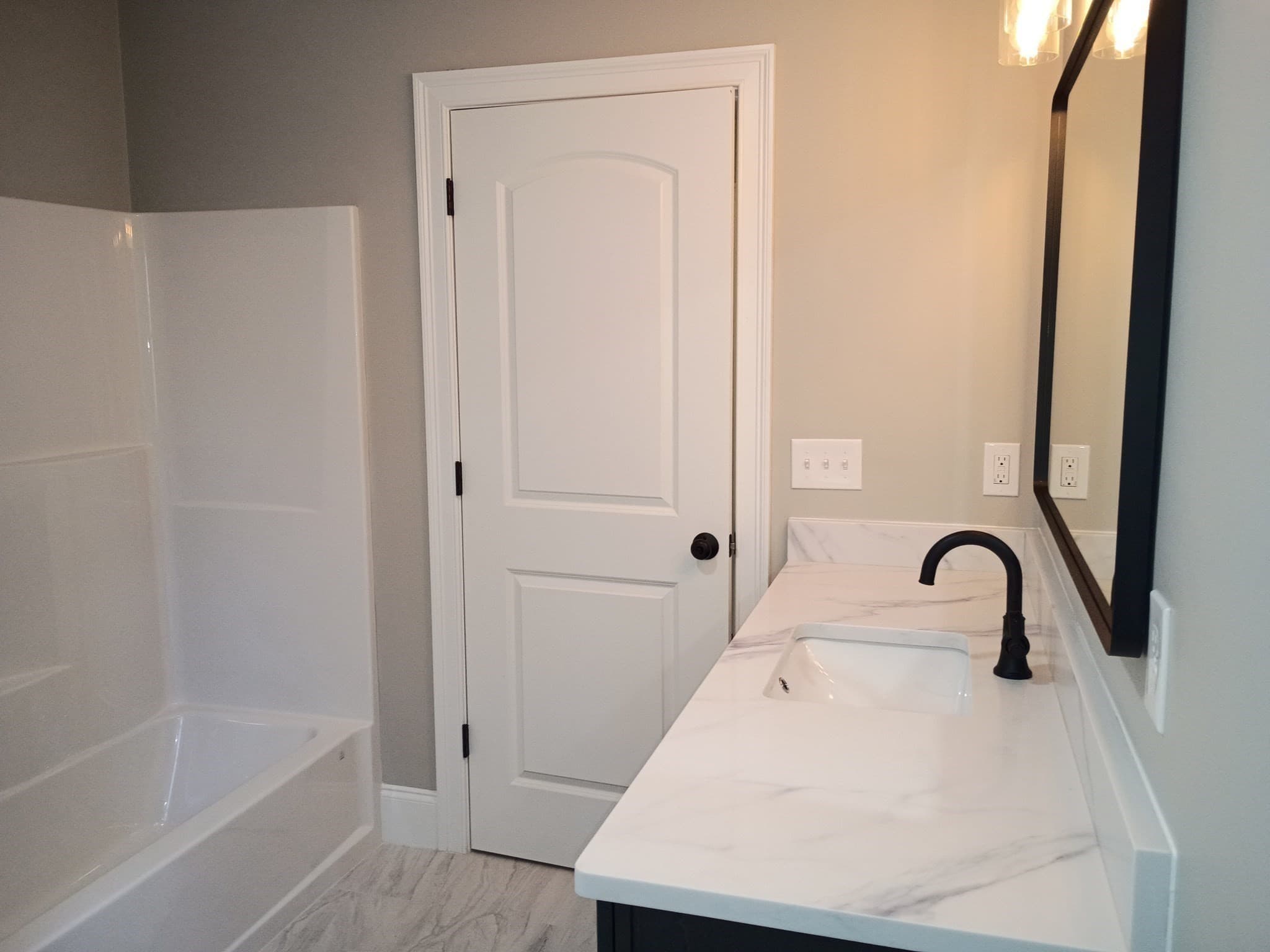 Single Family Residence at 41 Irish Lane, Rutland MA 01543, photo 10 of 27