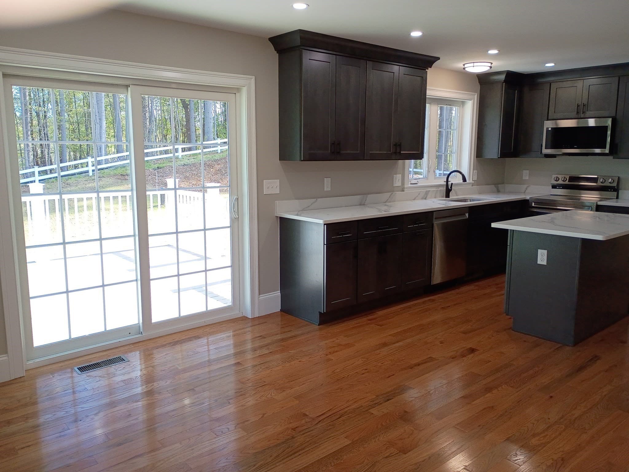Single Family Residence at 41 Irish Lane, Rutland MA 01543, photo 15 of 27
