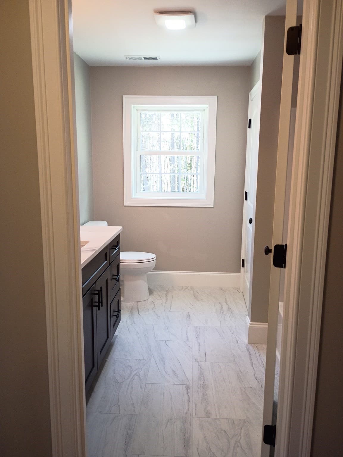 Single Family Residence at 41 Irish Lane, Rutland MA 01543, photo 8 of 27