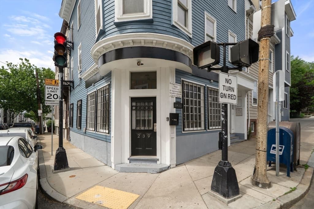 Condominium at 239 Dorchester St # 3, Boston MA 02127, Boston, photo 13 of 22
