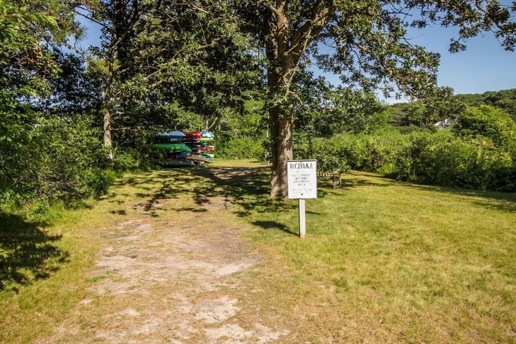 7 Ploughshare Lane, Oak Bluffs MA 02557 photo 3