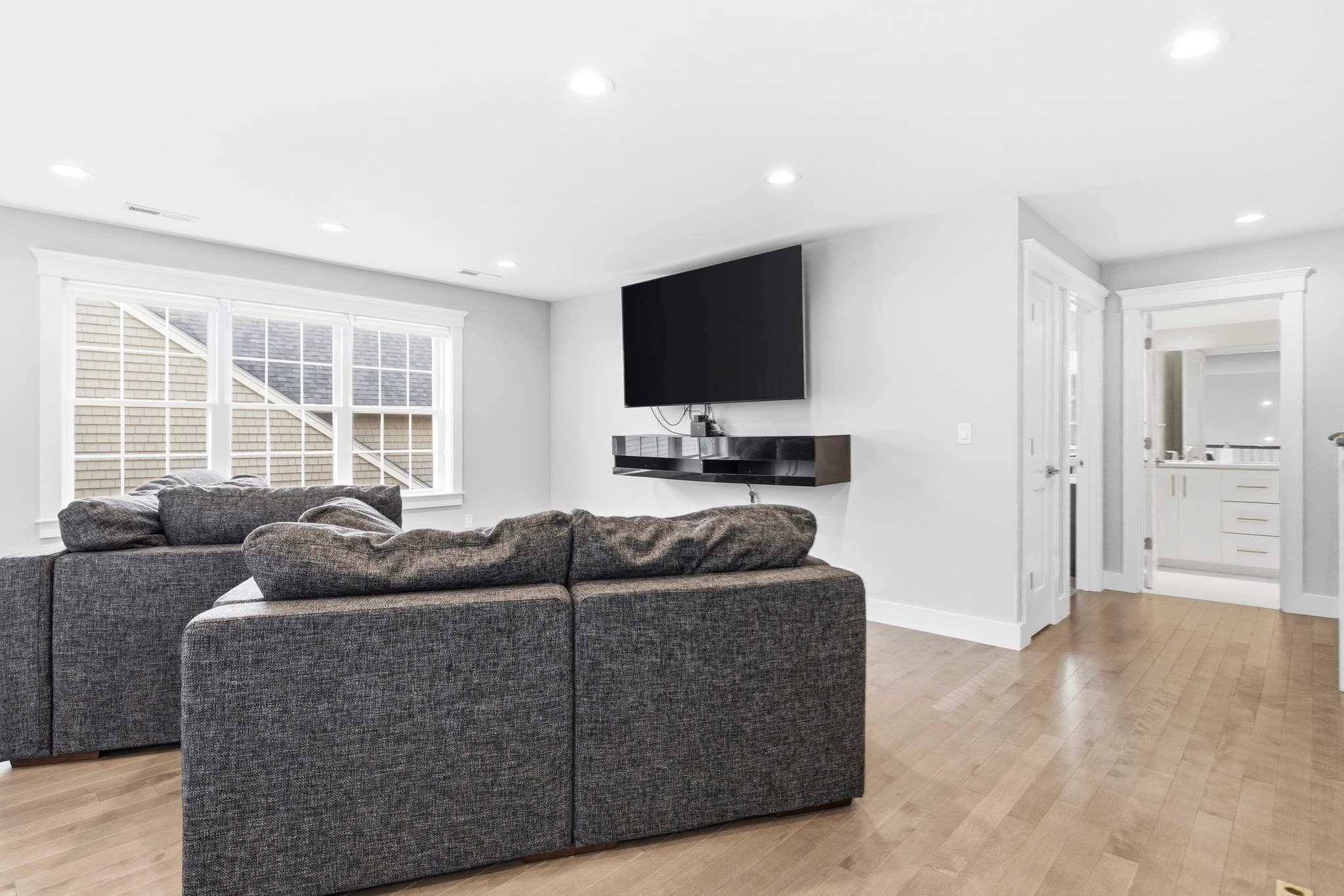 Condominium at 16 Cape Club Dr # 16, Sharon MA 02067, photo 16 of 30