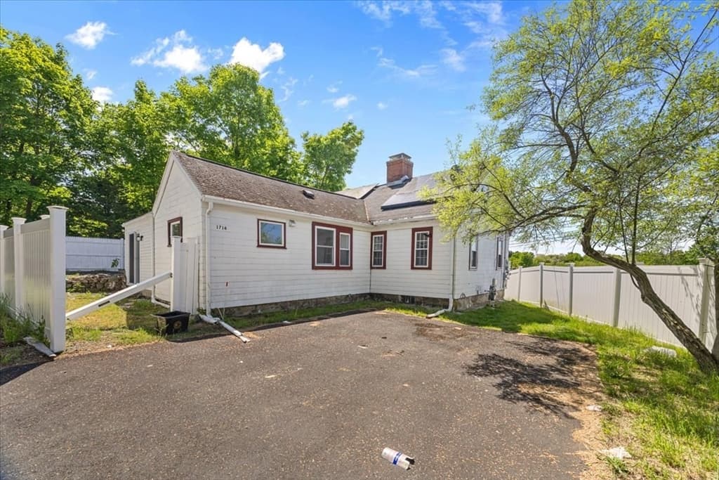 Single Family Residence at 1716 Central Street, Stoughton MA 02072, photo 16 of 25