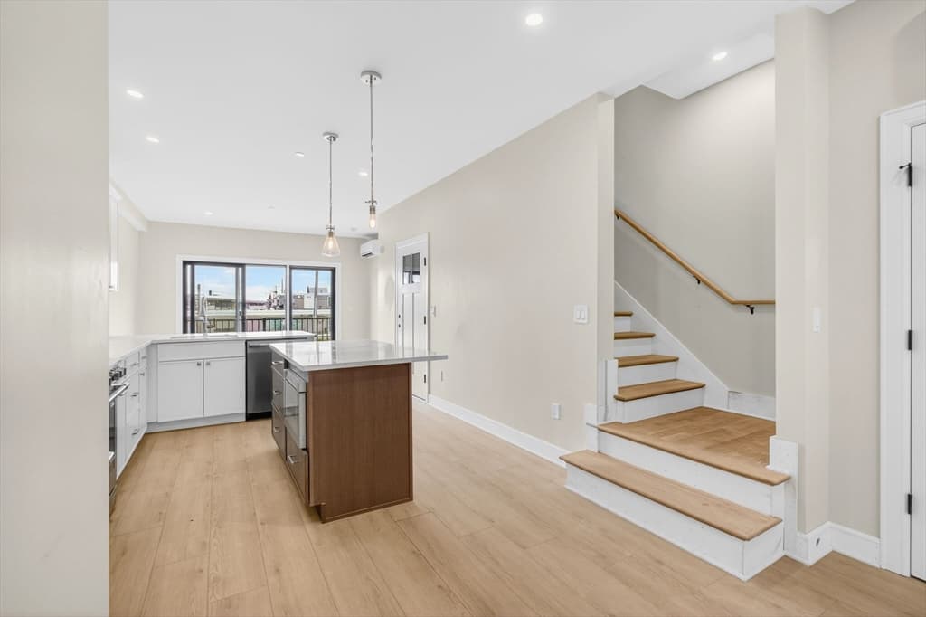 16 Northend Blvd # 1, Salisbury MA 01952 photo 3