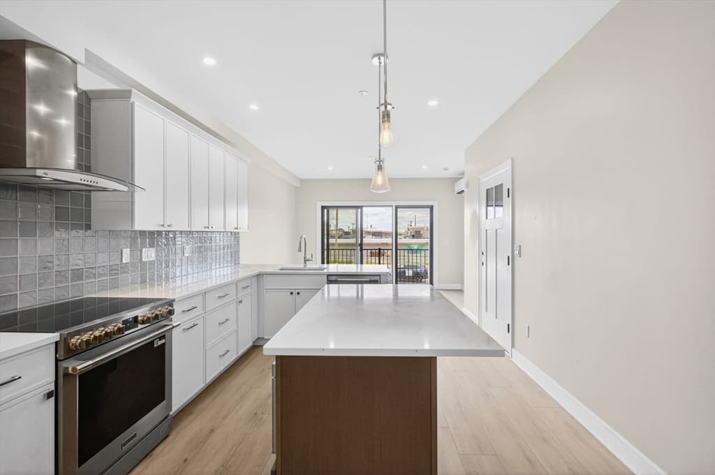 16 Northend Blvd # 1, Salisbury MA 01952