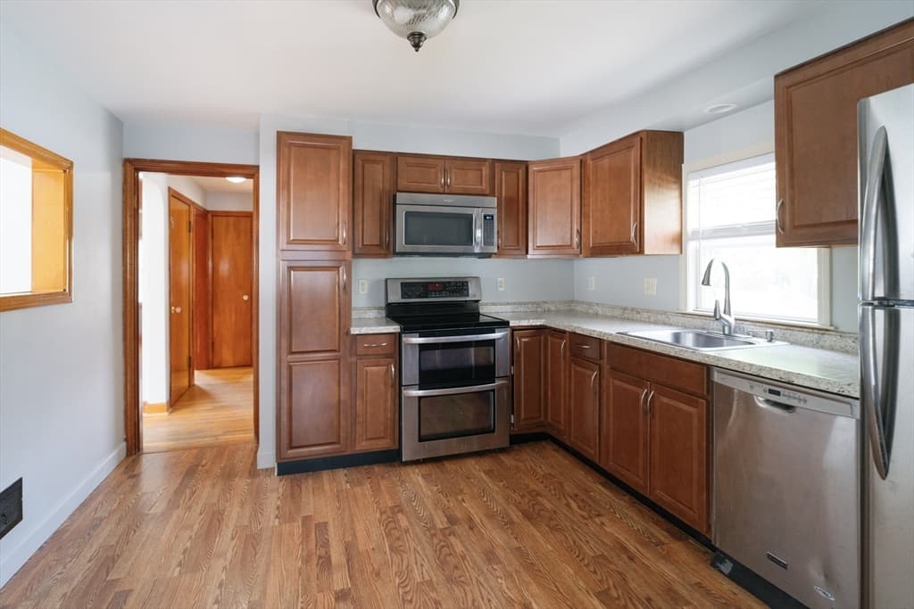 Single Family Residence at 367 Lynnfield St, Peabody MA 01960, Peabody, photo 11 of 11